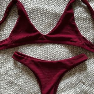 Burgundy cheeky bikini